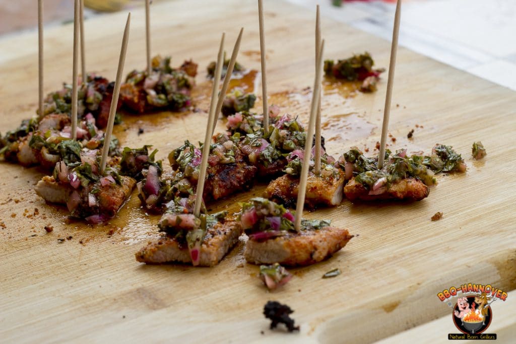 Schweineschulter Spieße mit Chimichurri