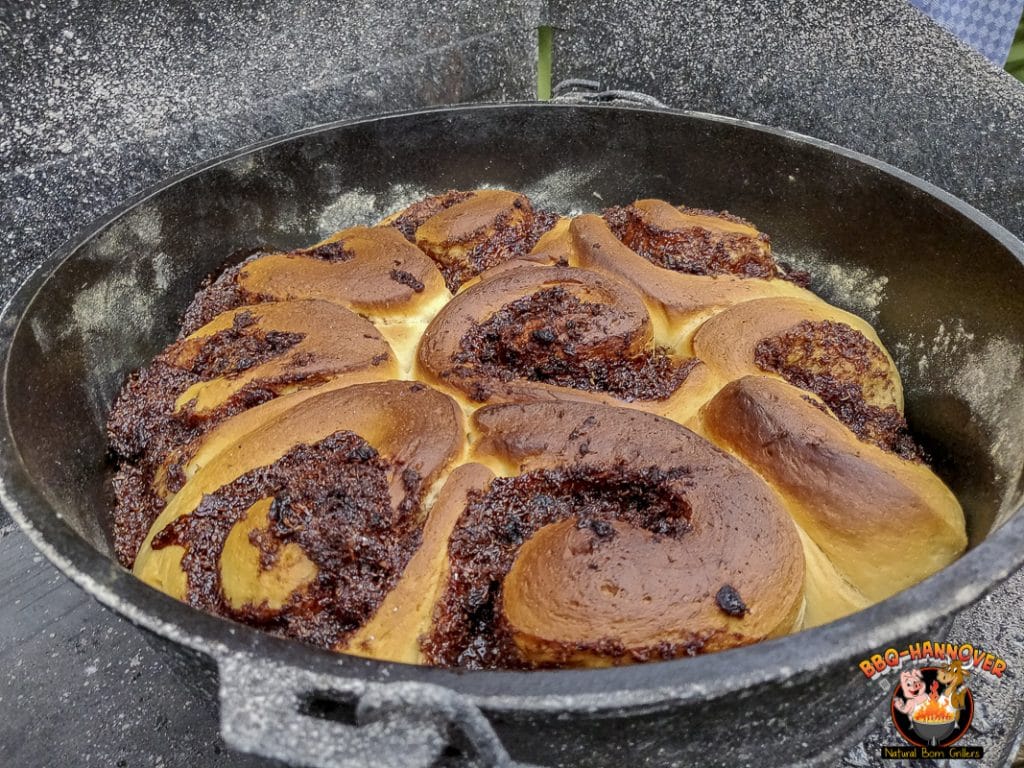 Zimtschnecken aus dem Dutch Oven